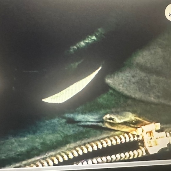 Versace La Medusa Crossbody Soft Lamb Lthr Bag w/add'l Gold Handle- MSRP -$1950 - Picture 4 of 16